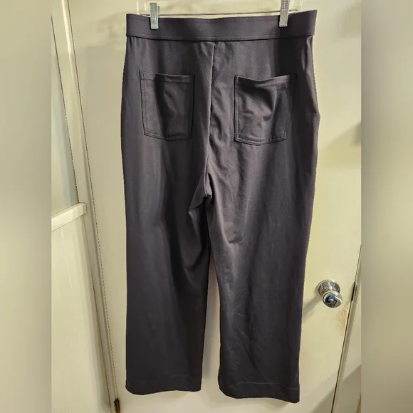 Woman's wide leg dress pants - Picture 2 of 4